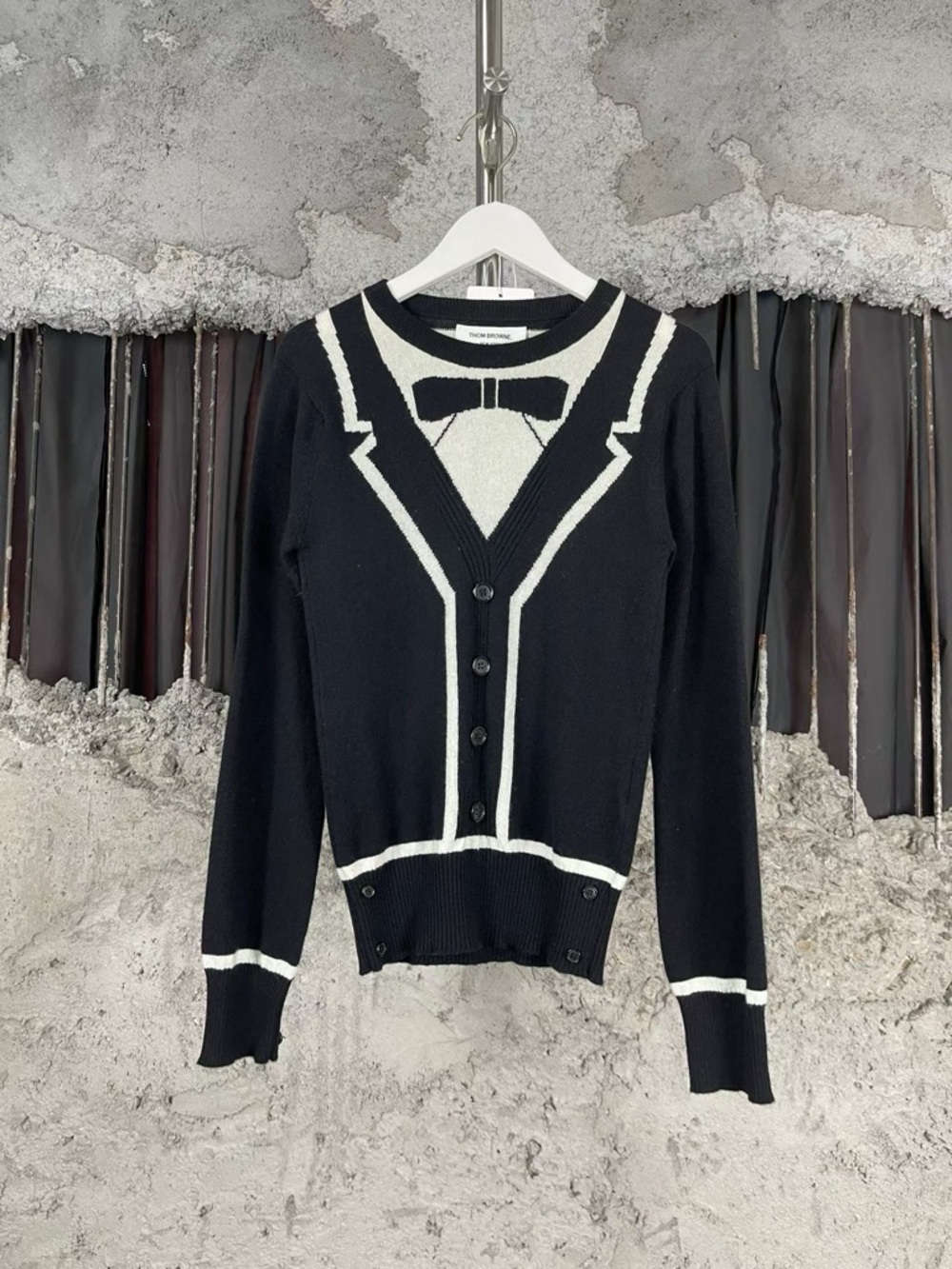 🚩steal Thom Browne Black & Cream Bow-Tux Cardigan